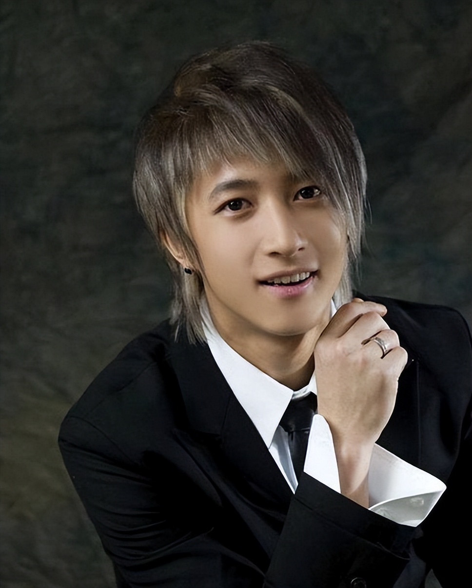 明星自己曝光黑历史事件_自媒体黑料明星排行榜最新,_娱乐圈自爆黑料明星